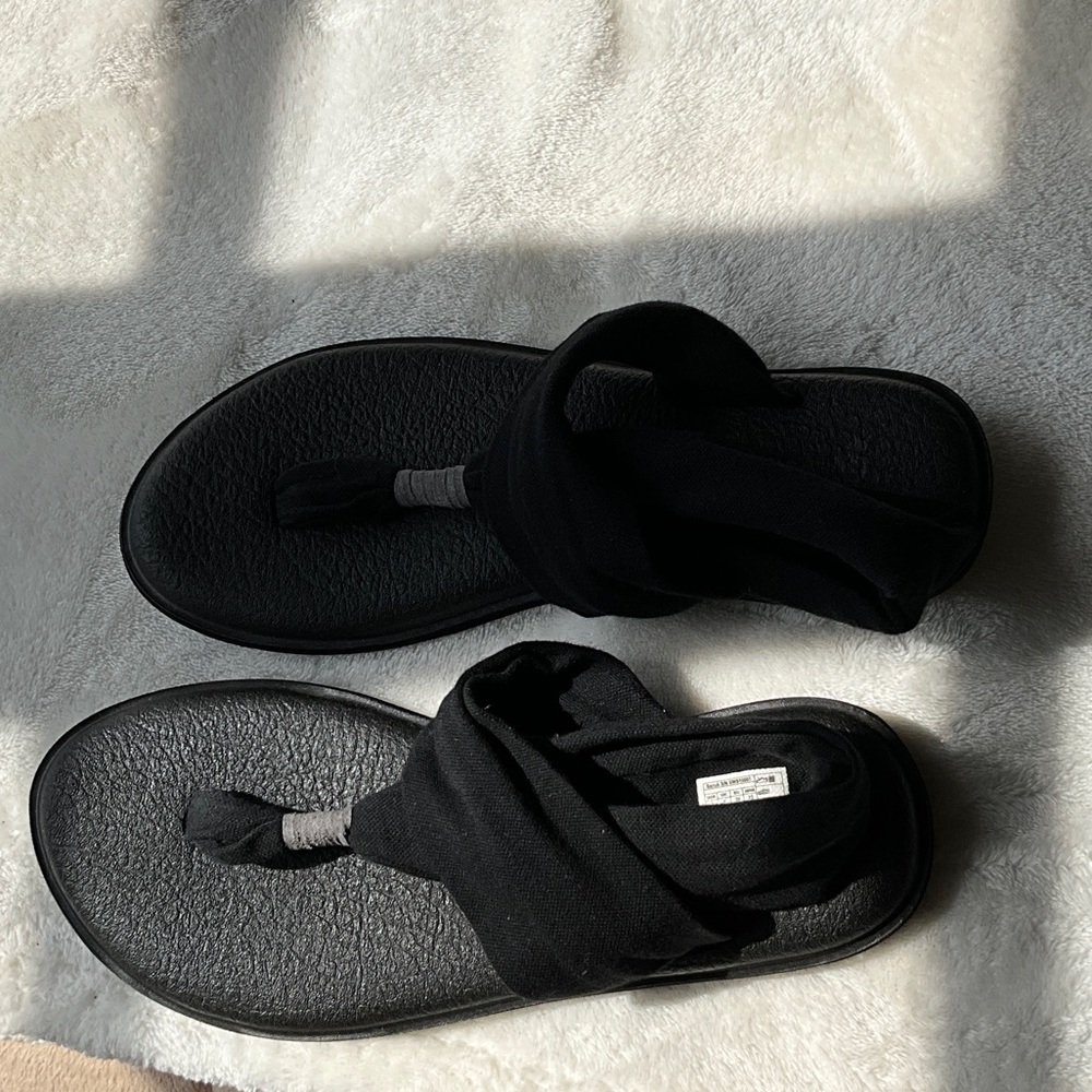 Sanuk Black Women's Sandals